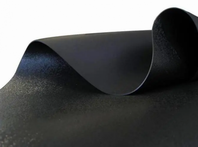 Longueur Exigence du client Geomembrane HDPE imperméable à l'eau pour étang de pisciculture 4
