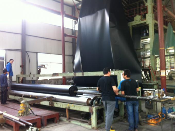 Membrane HDPE de 2 mm personnalisée pour les étangs ASTM GM Standard et film imperméable texturé 3