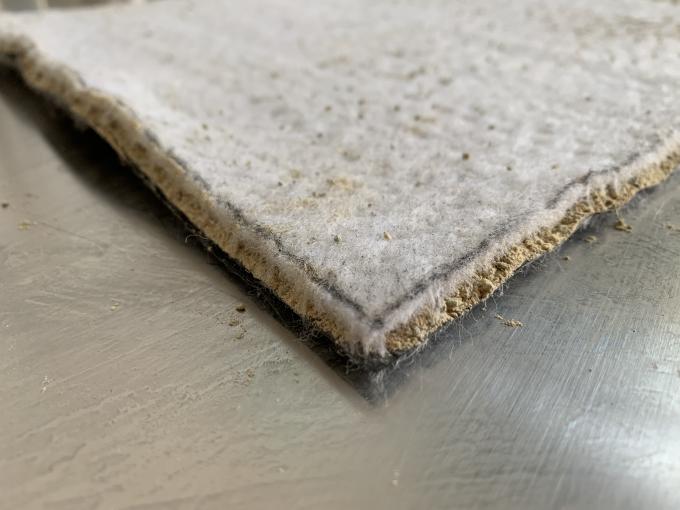 Géotextile de bentonite pour revêtement d'étang Naturel de sodium Bentonite revêtement d'argile géosynthétique 2
