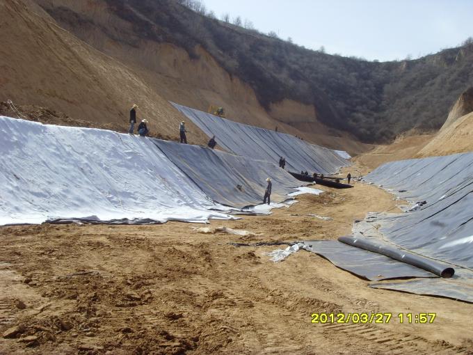 Légumes de terre géosynthétique à base de bentonite GCLS pour les décharges 11