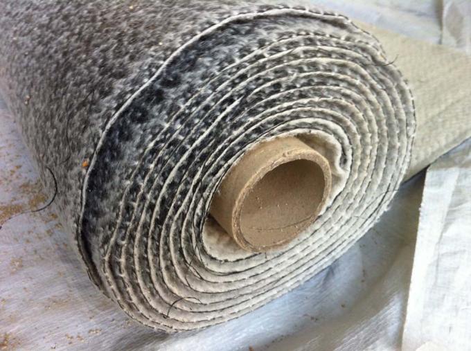 3500g-8500g/m2 tapis hydraulique de bentonite couverture imperméable pour revêtements en argile géosynthétique 9