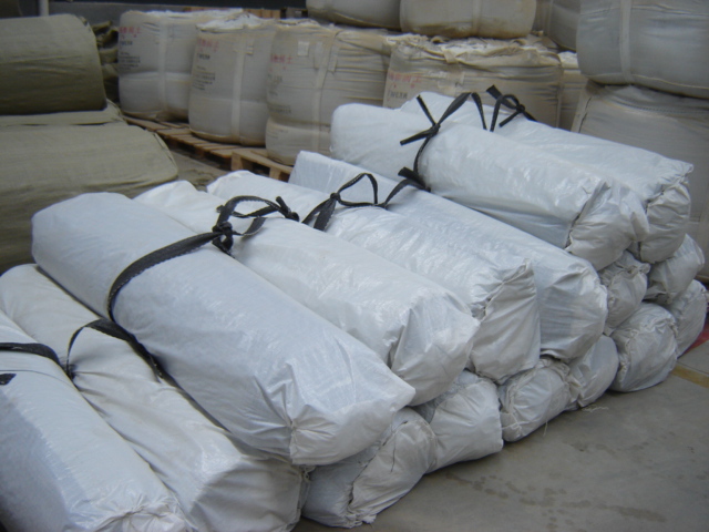 3500g-8500g/m2 tapis hydraulique de bentonite couverture imperméable pour revêtements en argile géosynthétique 21