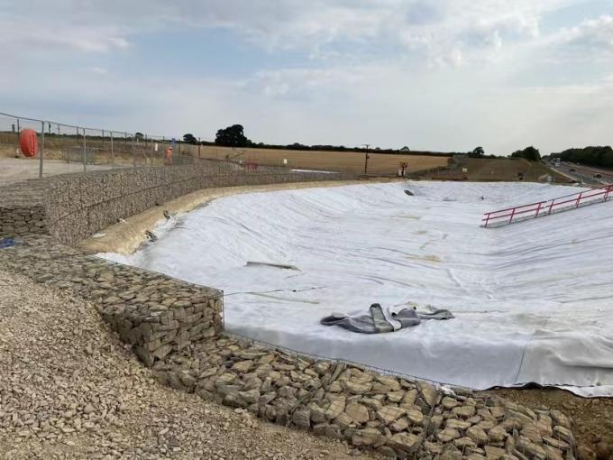 Liner en argile géosynthétique à haute résistance à la traction avec tapis de membrane de bentonite imperméable 20